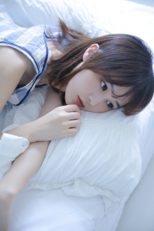 生逢灿烂的日子下载